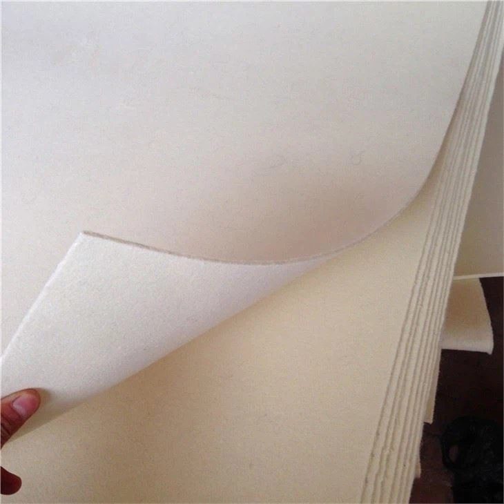 Oil-absorbing Felt